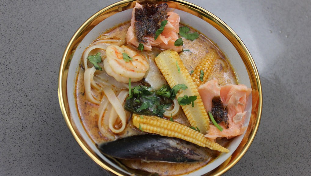 Thai seafood broth with rice noodles (chicken option for nonseafood
